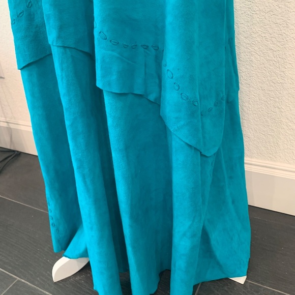 Turquoise Lamb Suede Skirt - Picture 4 of 4